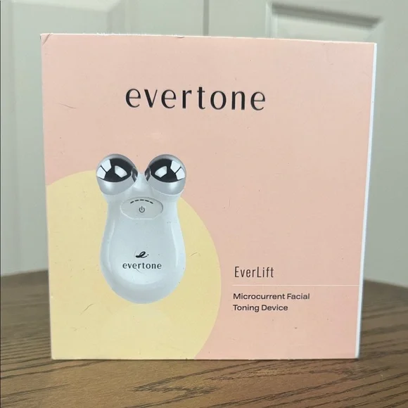 EverLift Facial Toning Device - Silver - Picture 1 of 4